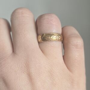 14k Gold Floral Engraved Ring